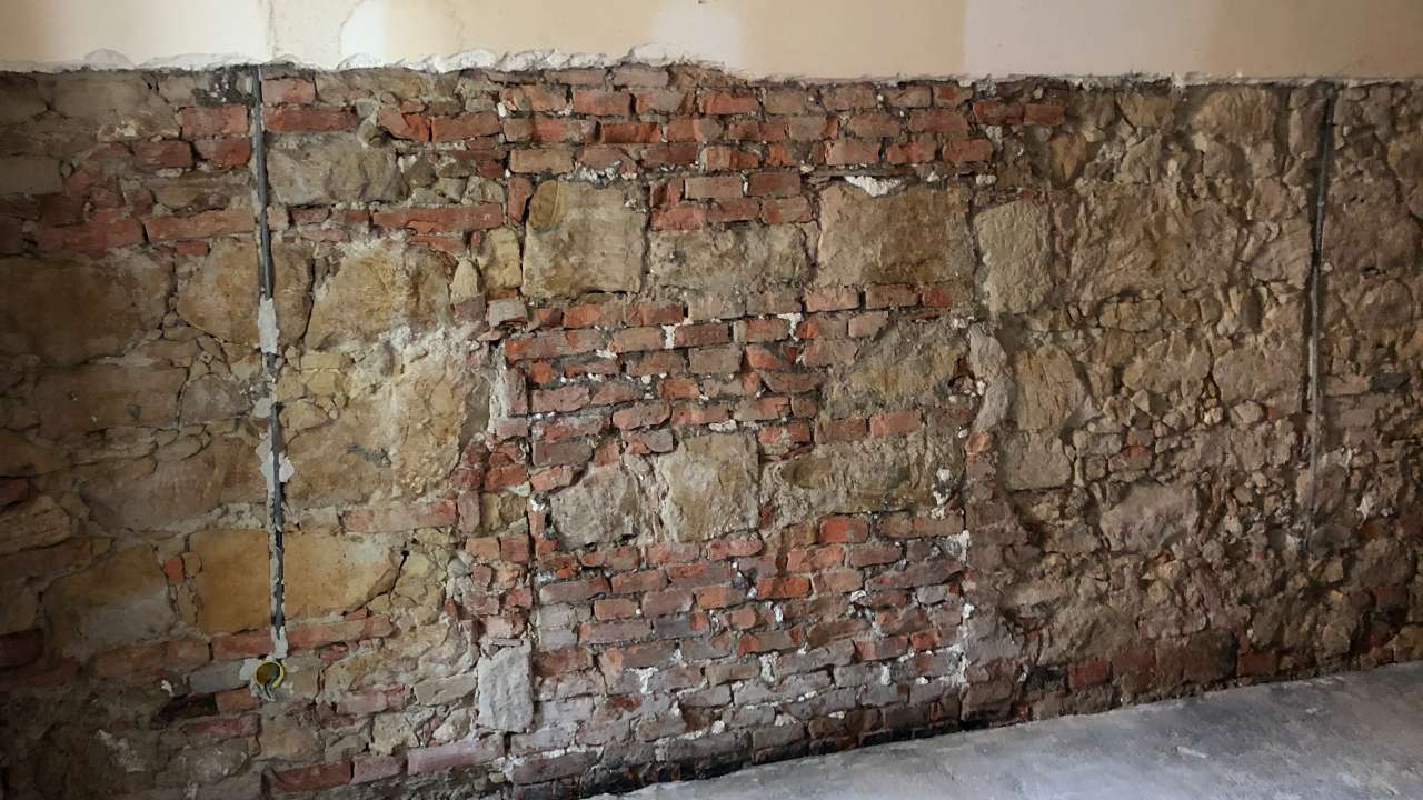 Budavári lakás vízszigetelése és felújítása